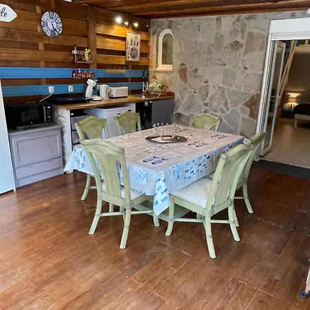 Le Golfe Bleu Apartment *